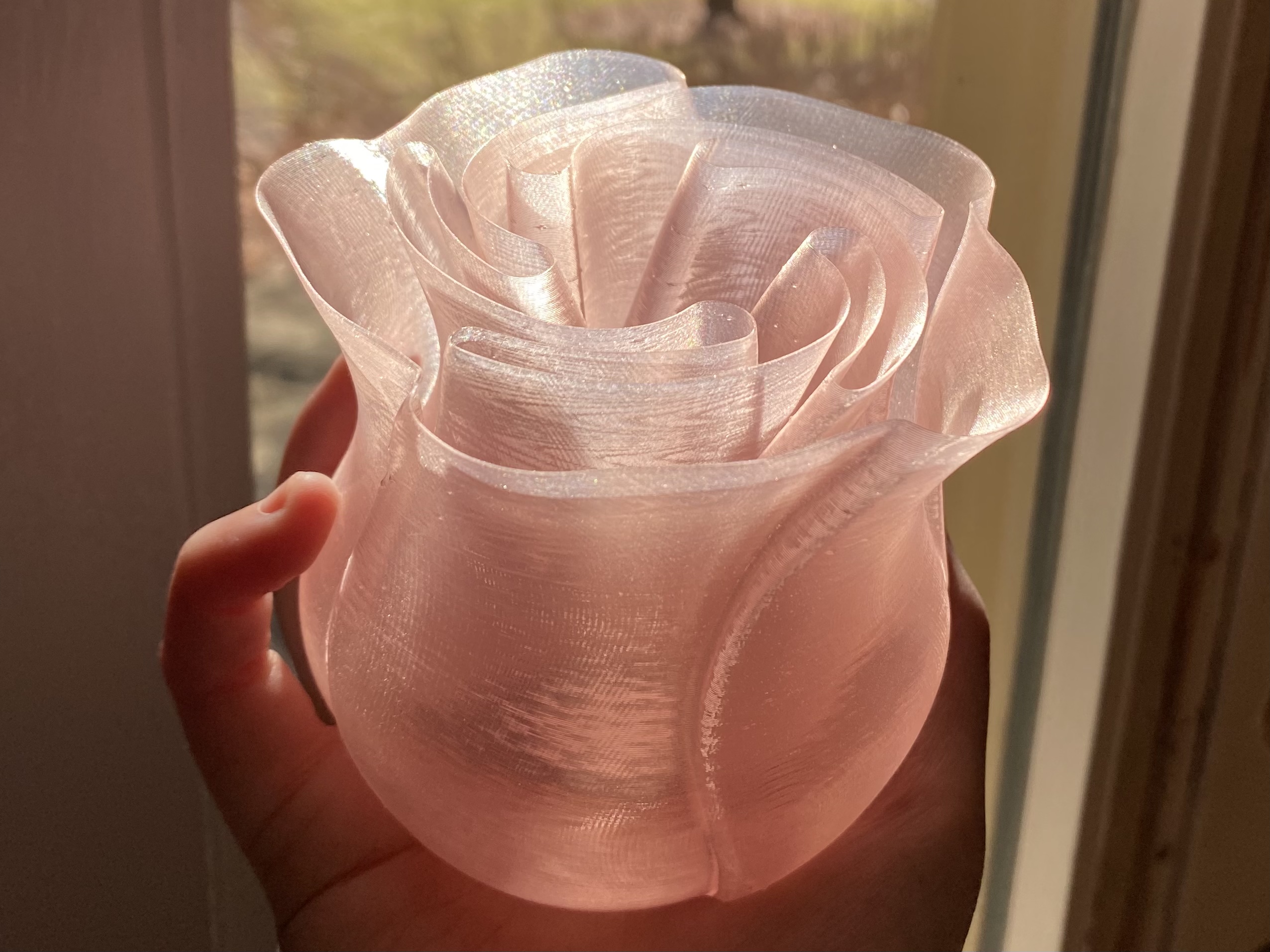 Spiral Vase Rose preview 2