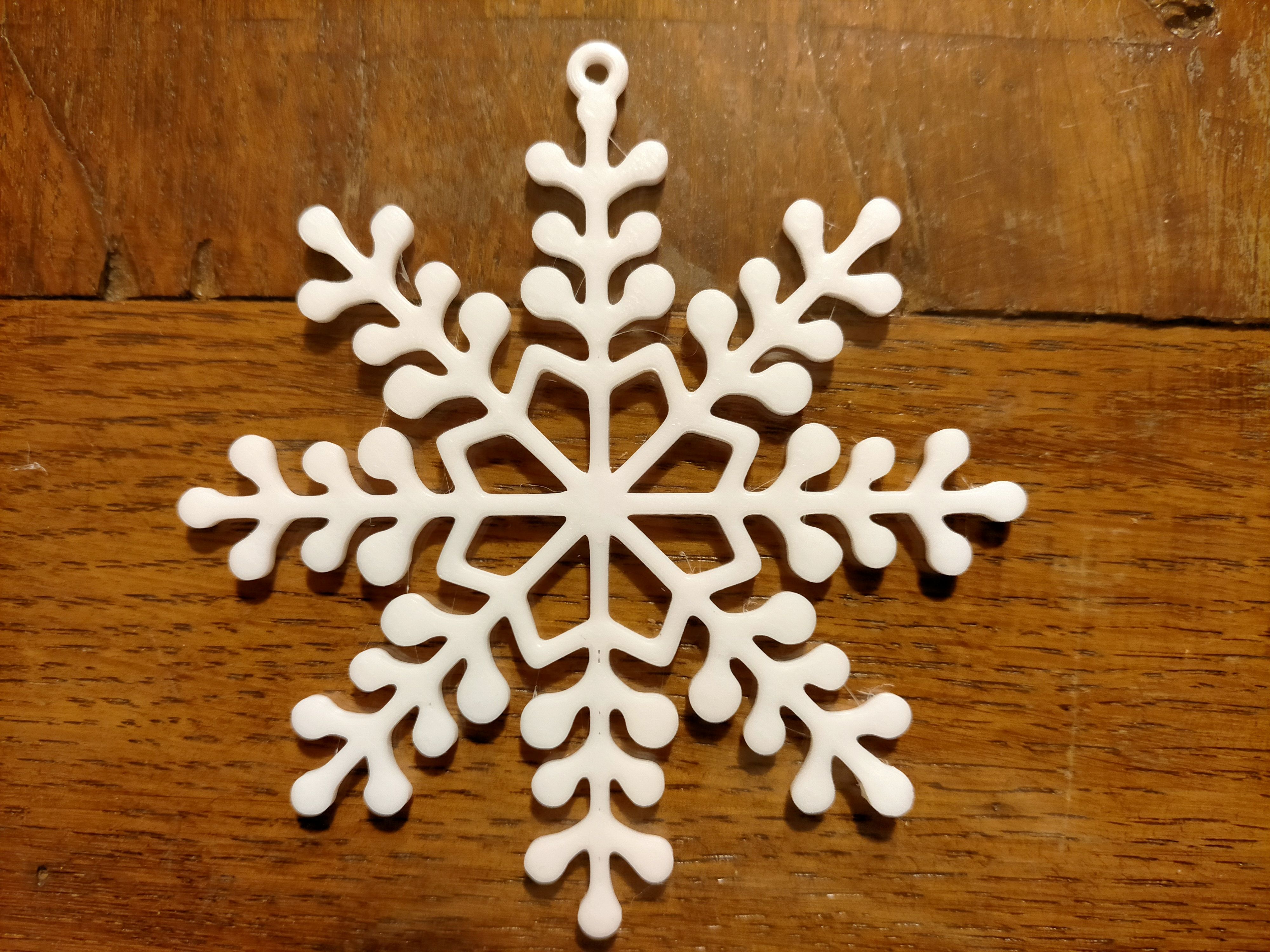 Pack N° 4 - 8 flocons de neige à suspendre - 8 snowflakes to hang preview 2