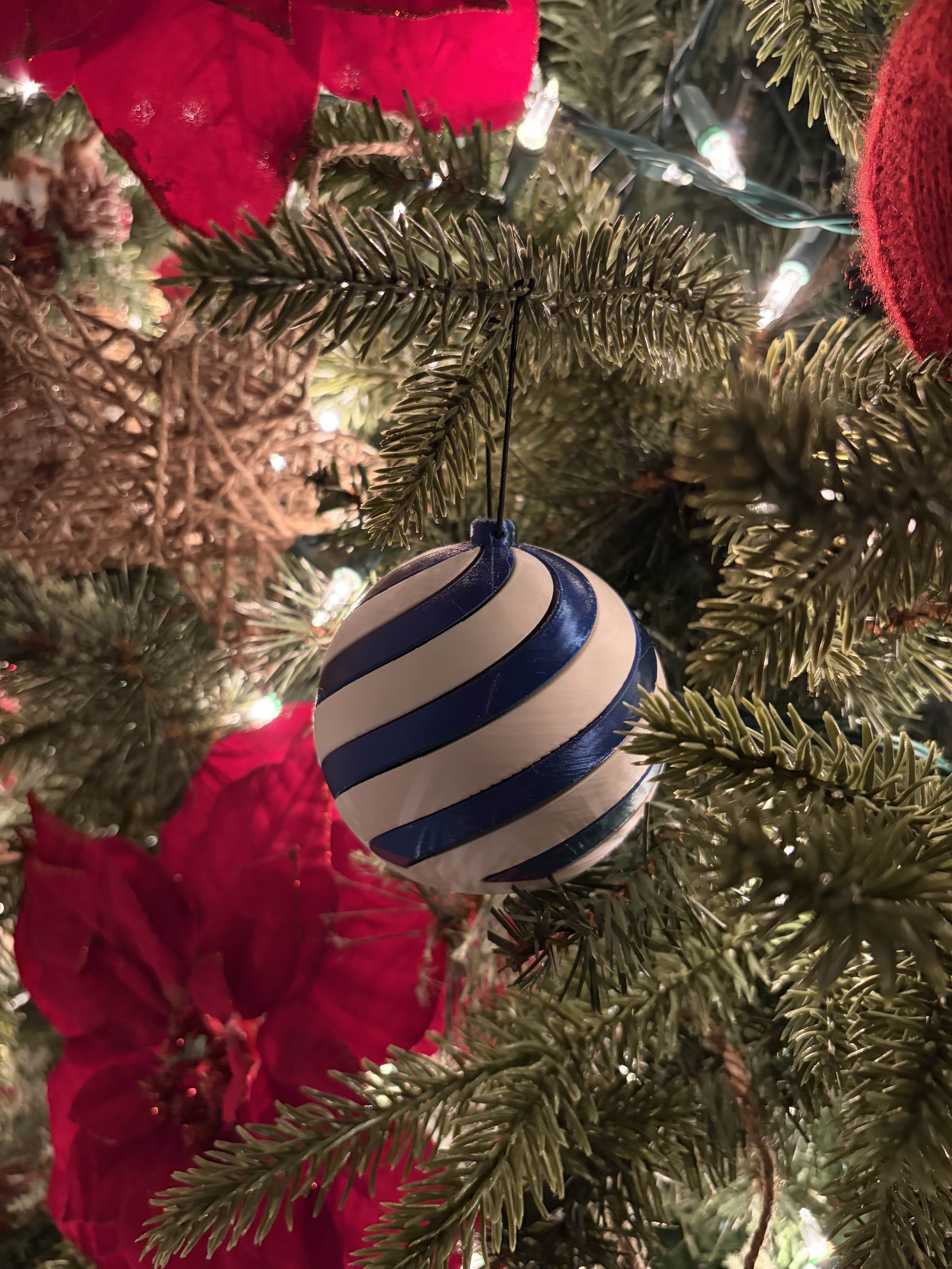 Interlocking Spiral Christmas Ornament - No Supports! preview 3