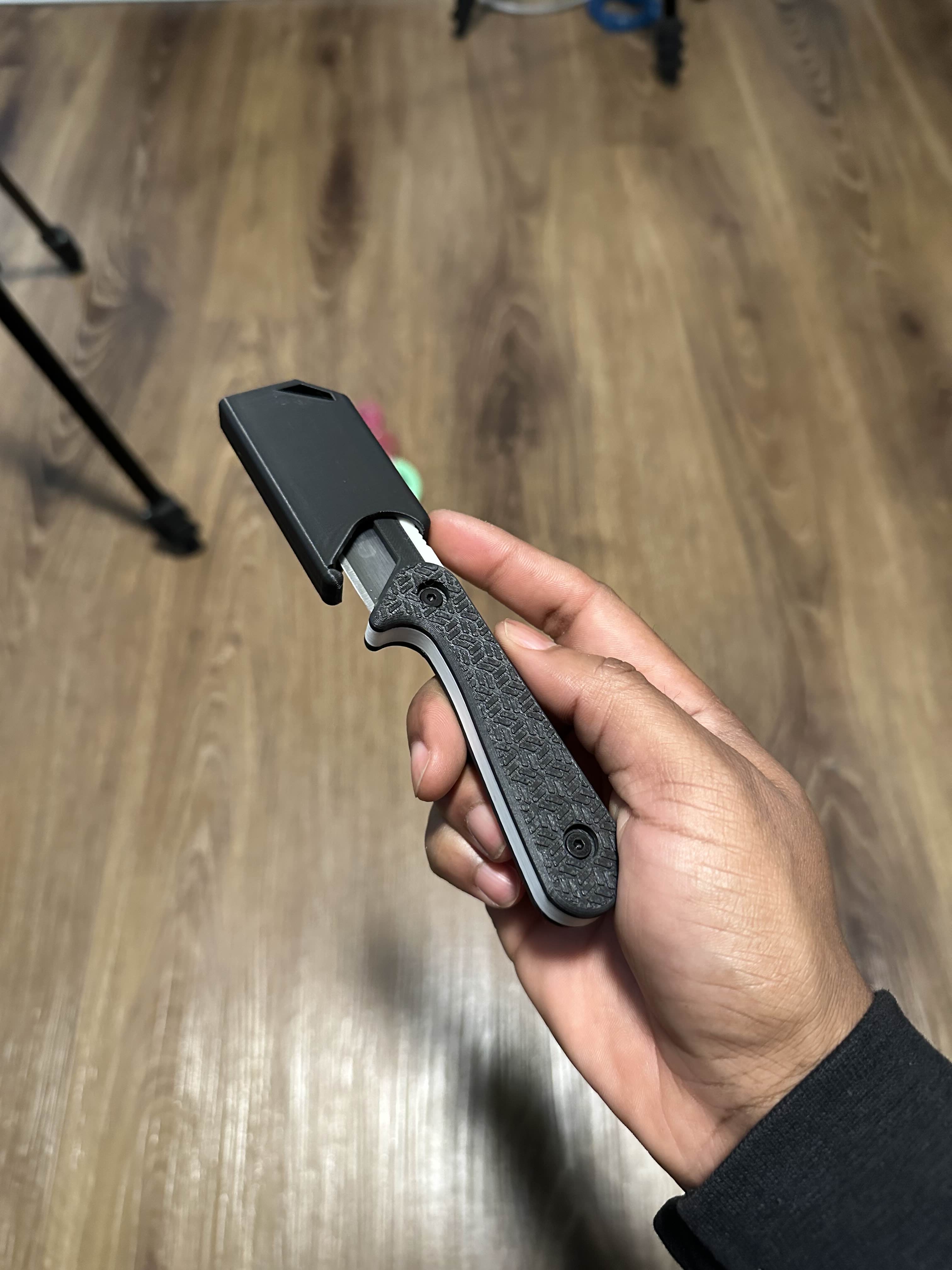 Hexagon Cube Patterned Grip preview 2