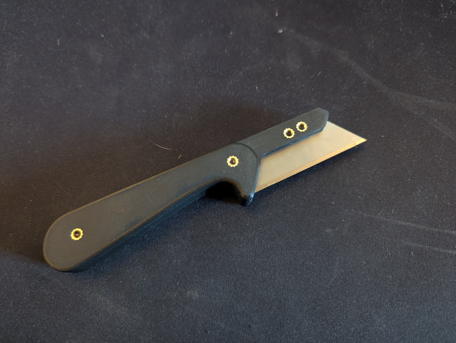Razor Blade / Utilty Knife with heat-set insert preview 2