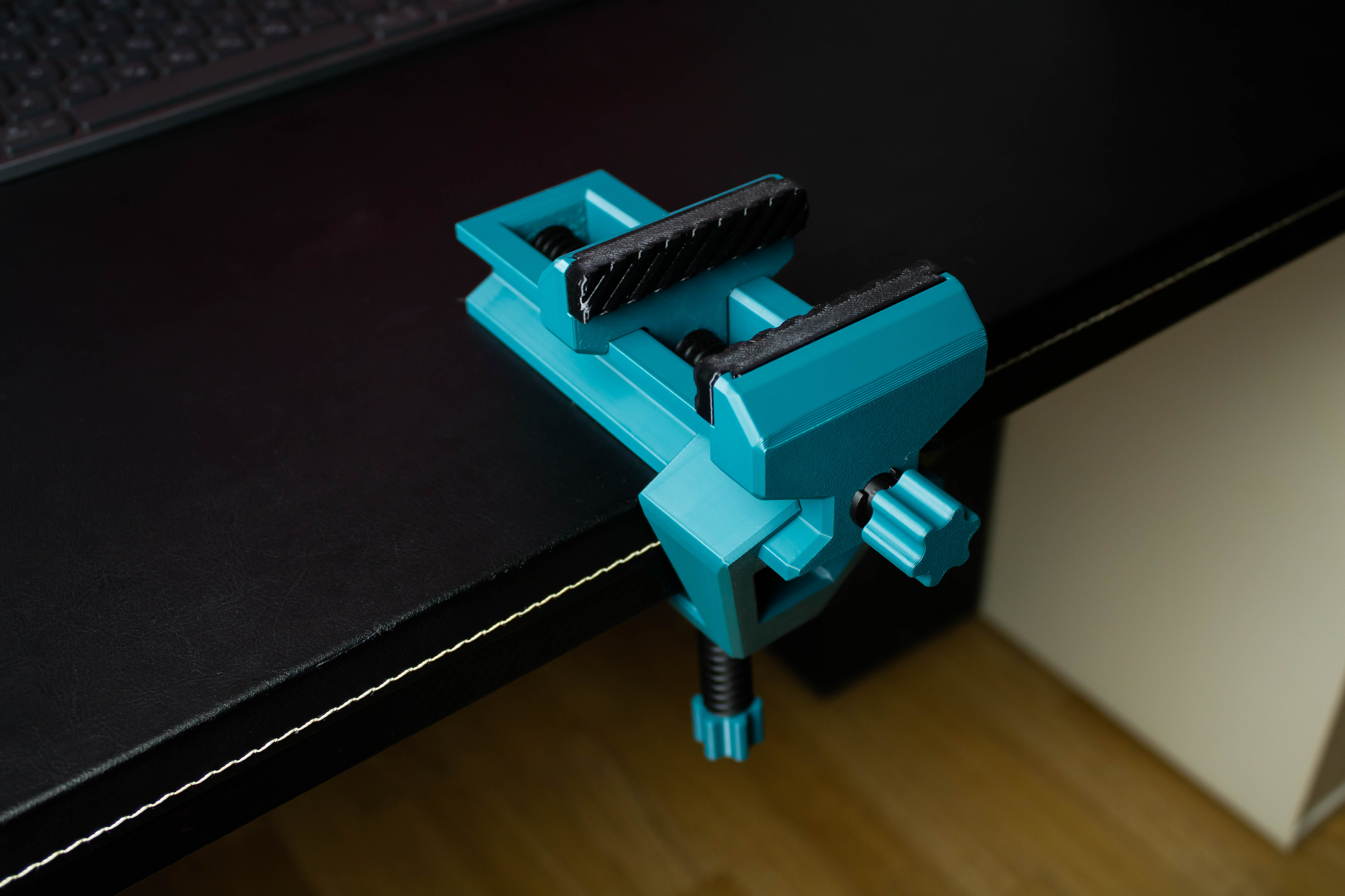 Mini vise preview