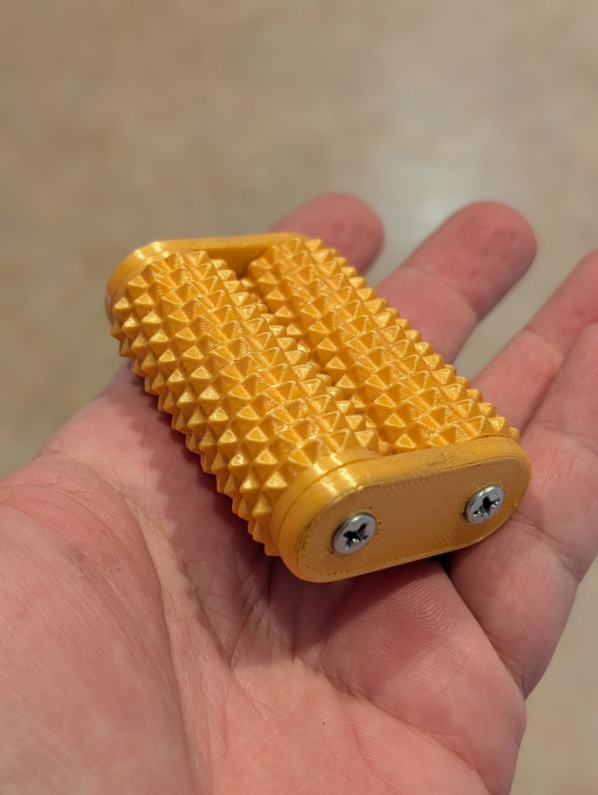 Spikey Hand Roller preview 3