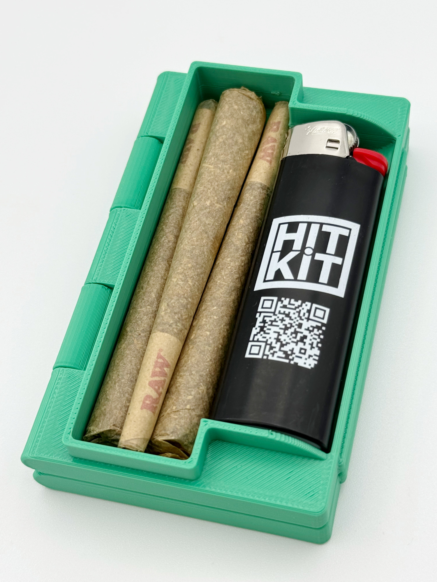 Tokédex- a clamshell cigarette/joint + lighter case preview 2