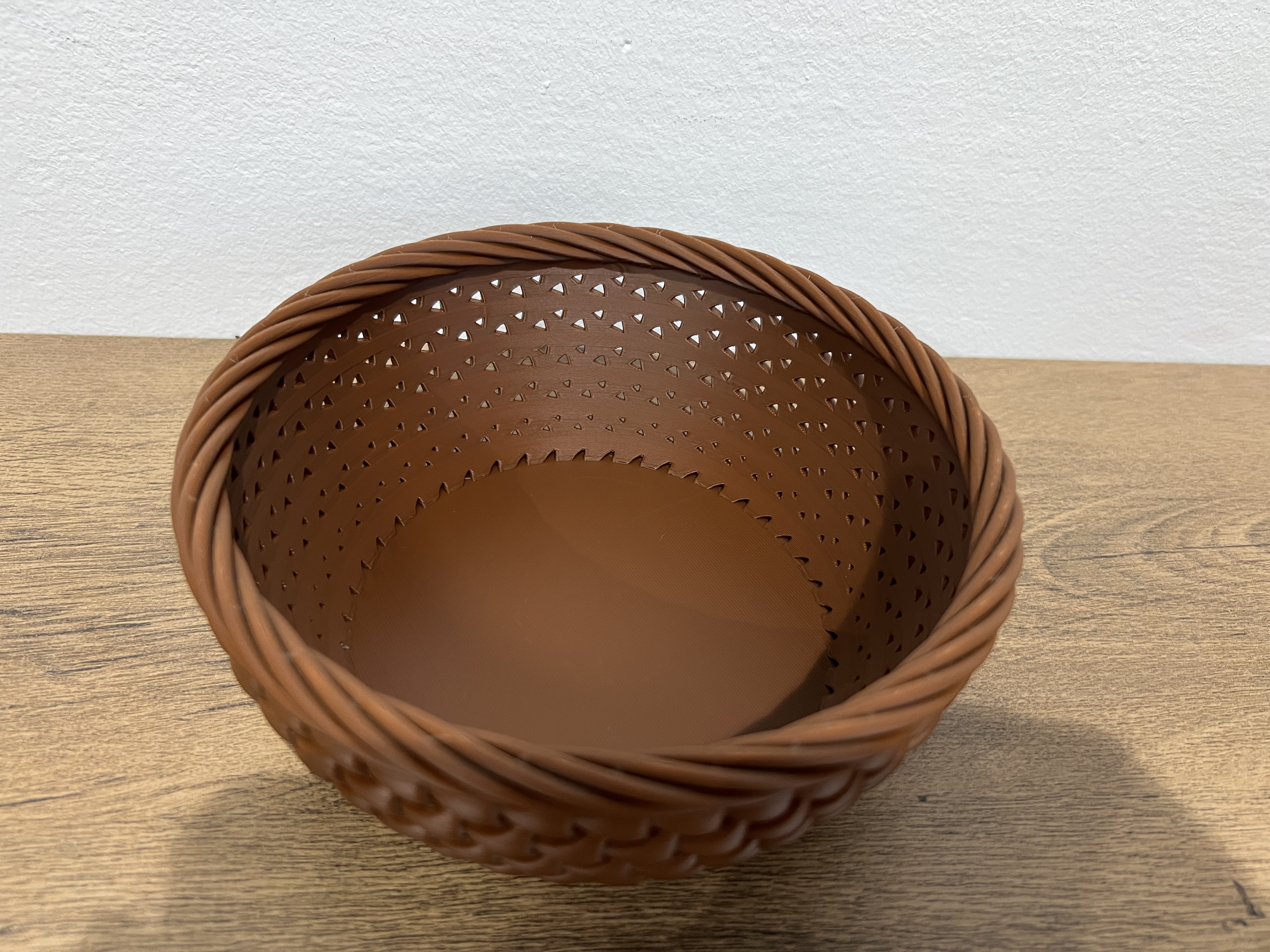 Easter woven basket preview 2