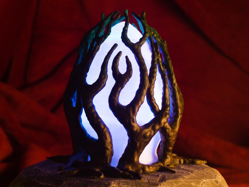 Tabletop Plant: Easter Egg Lamp (Alien Veg. 60) preview 4