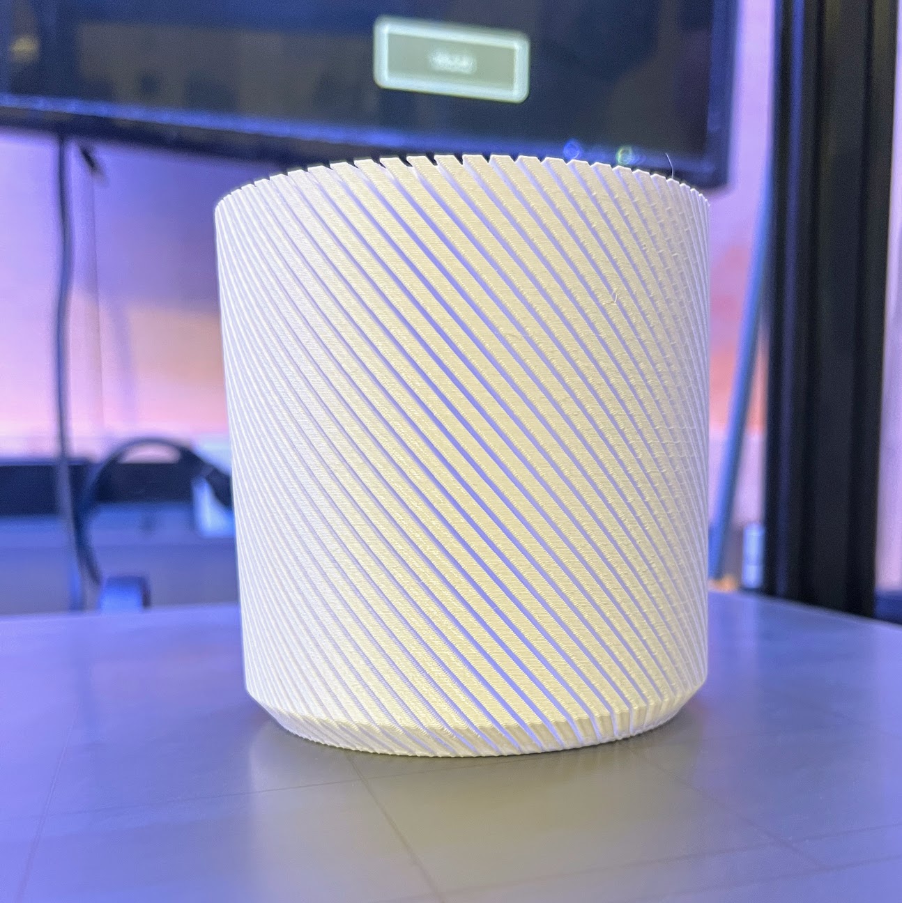 Tactile Spiral Vase Pen Cup preview 2