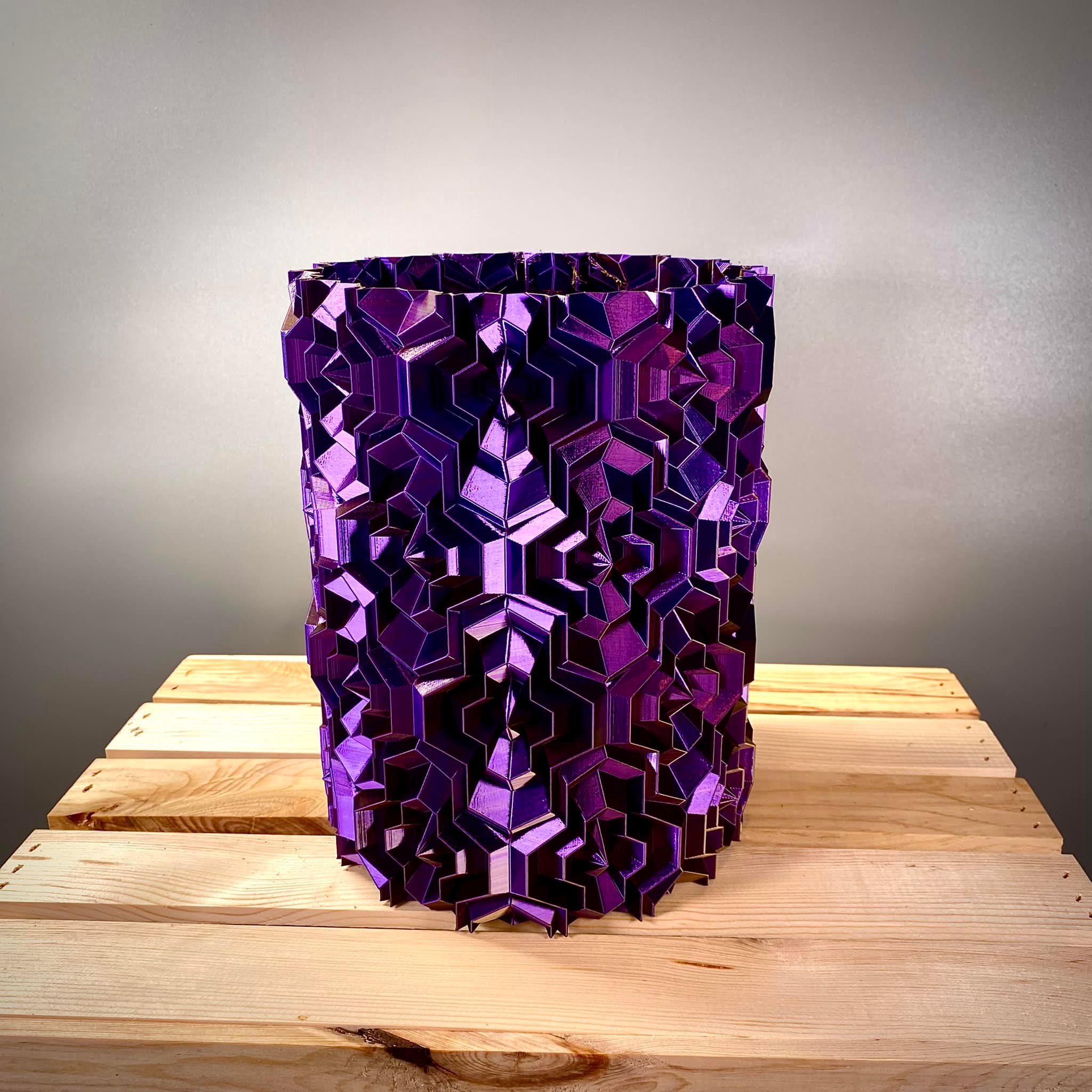 Tetrahex Ripple Vase preview 2
