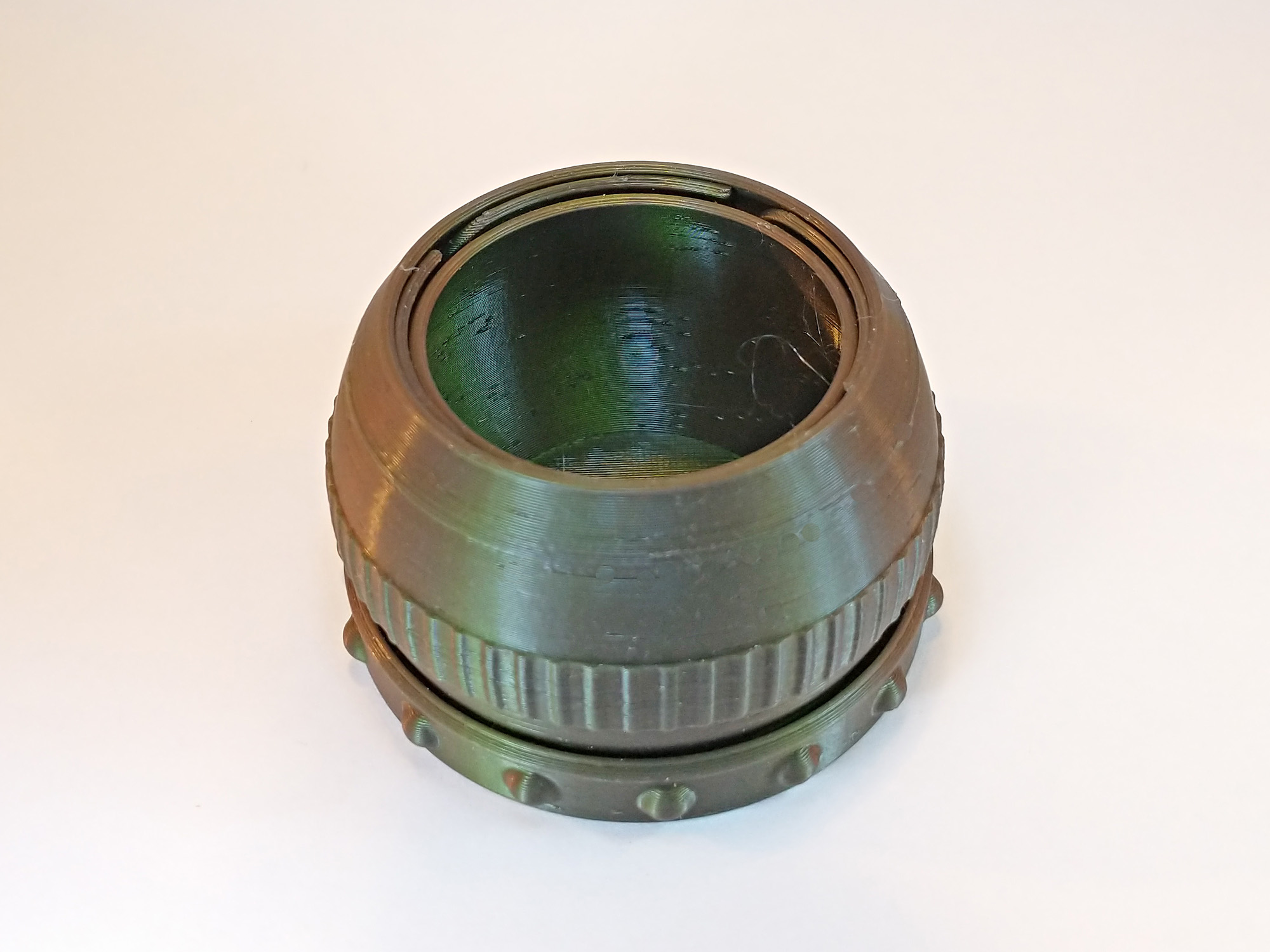 Print-In-Place Iris Box (locking) preview 3