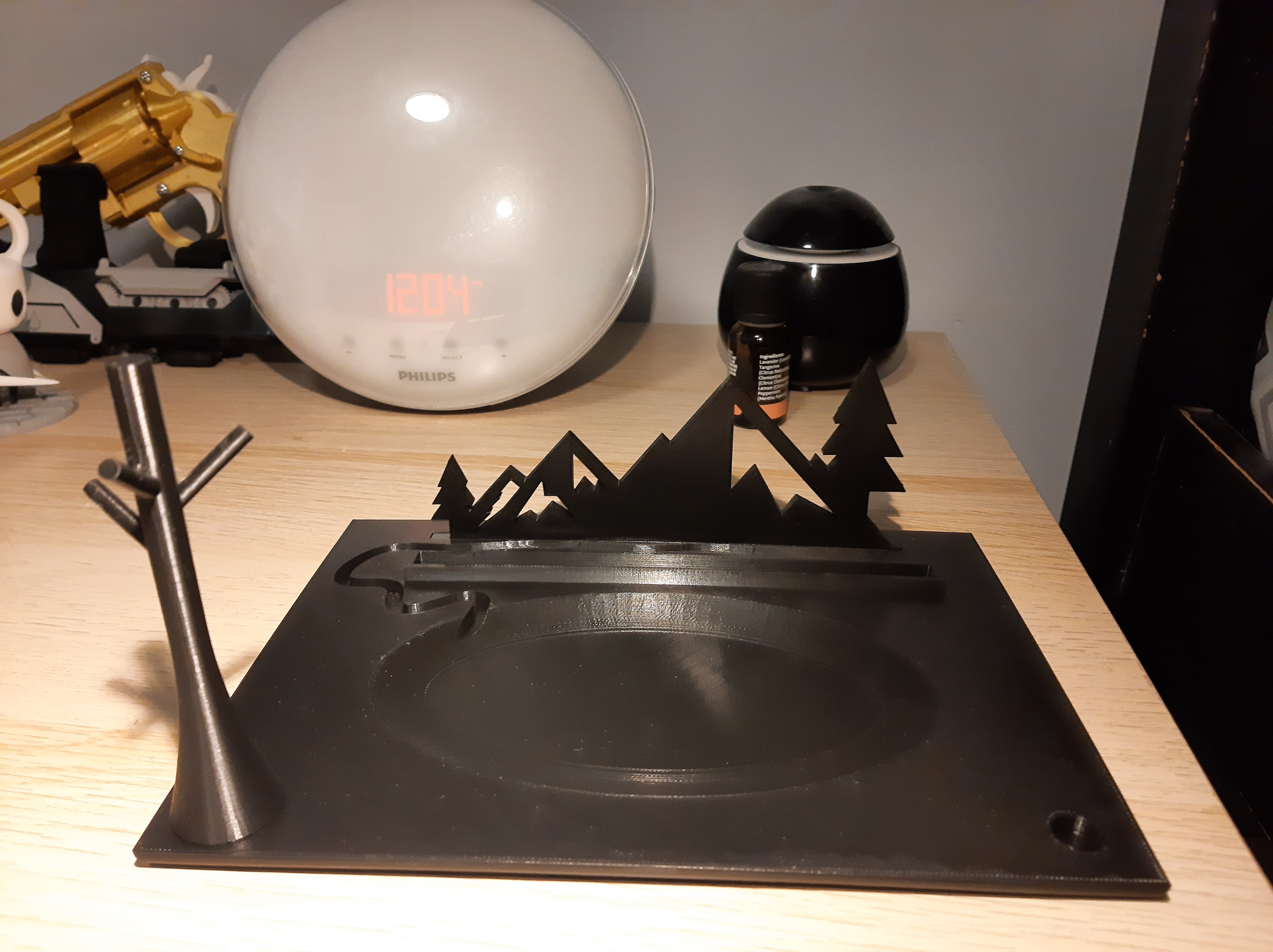 Mountain Catchall Tray w/ Phone Holder preview 1