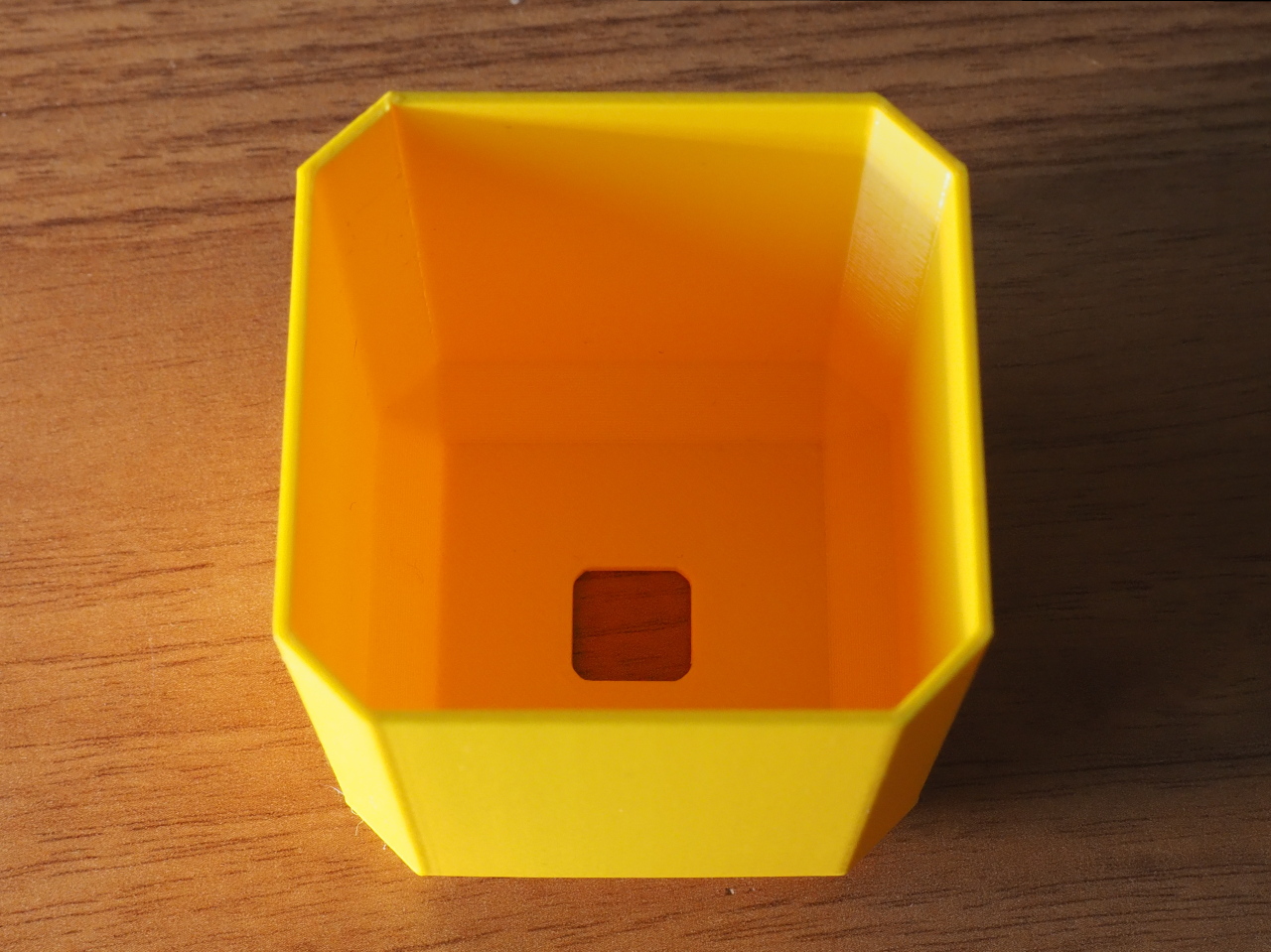 Small Self-Watering Seed Starter preview 5