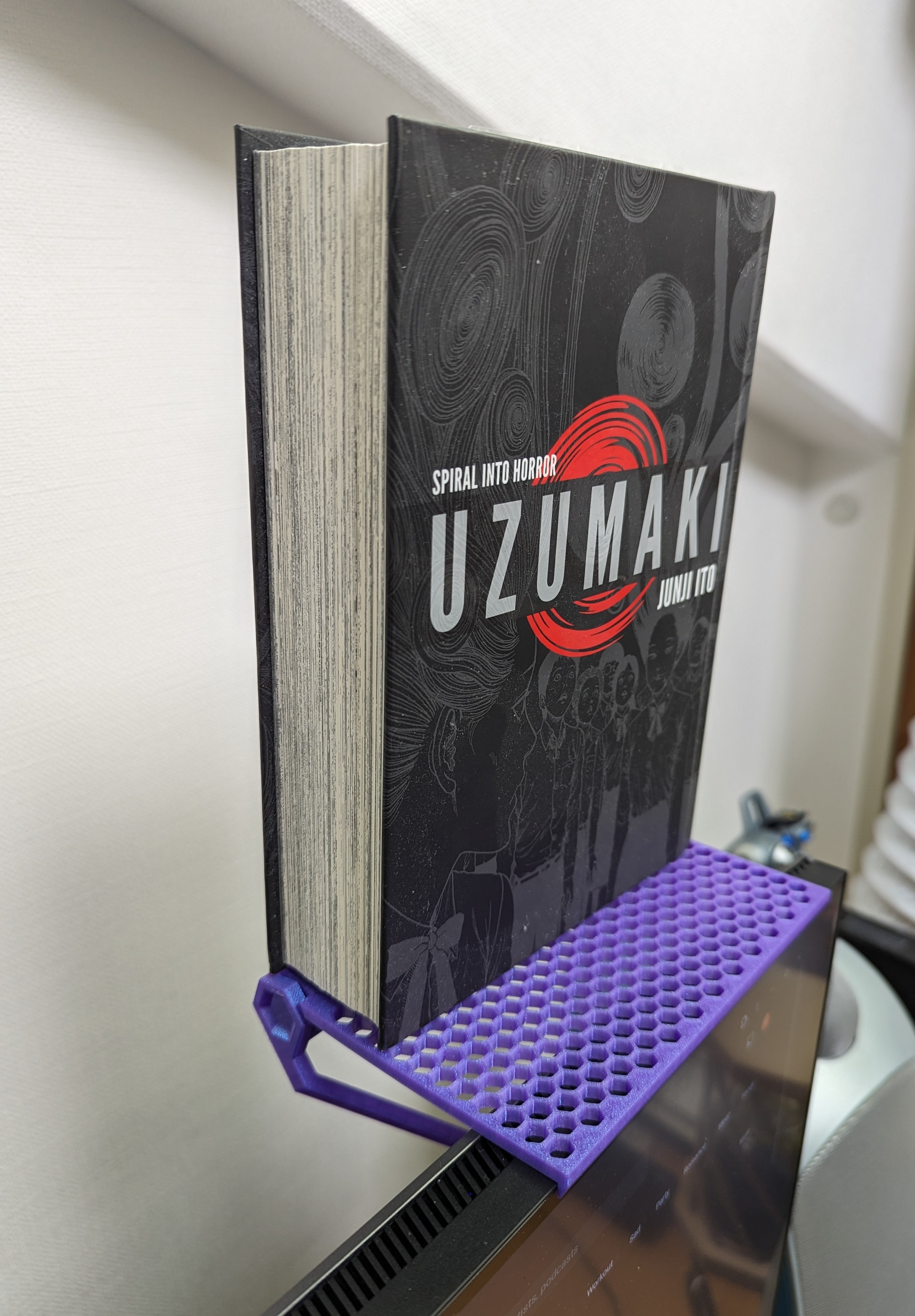 Adjustable Monitor shelf - Fits any display: curved back, thin bezel, laptop, or TV. preview 5