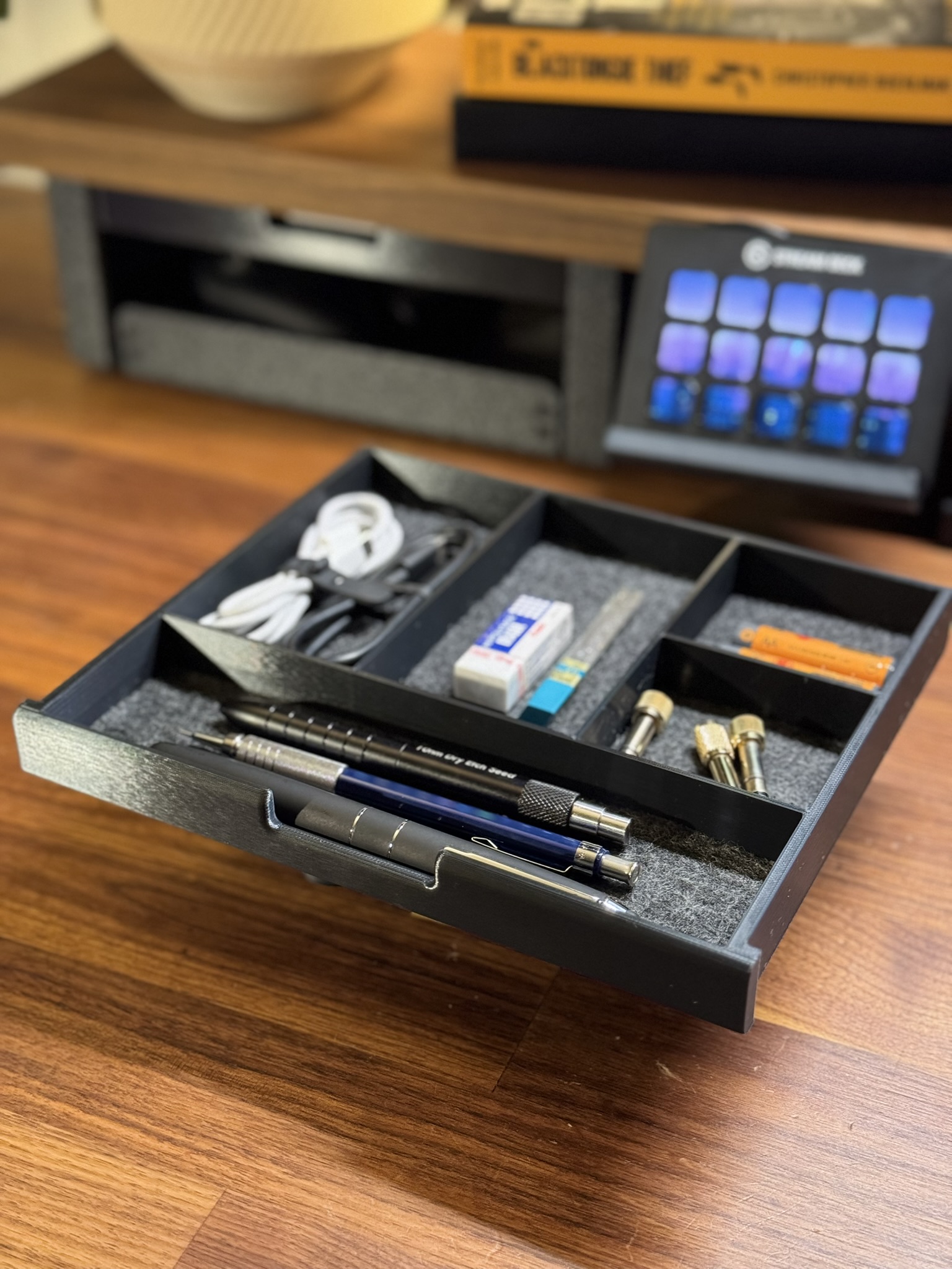 Raz's Desk Organizer preview 3