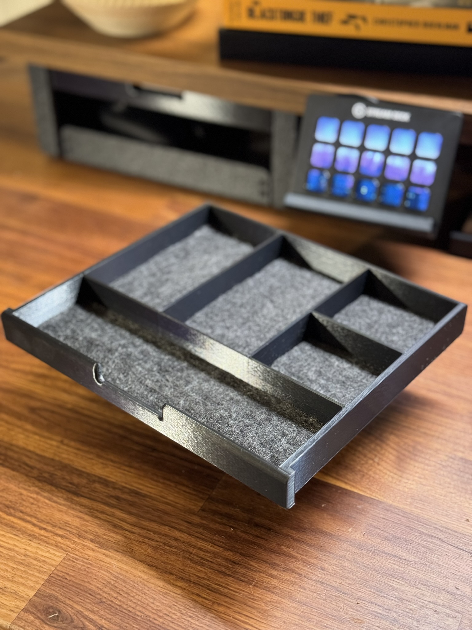 Raz's Desk Organizer preview 4