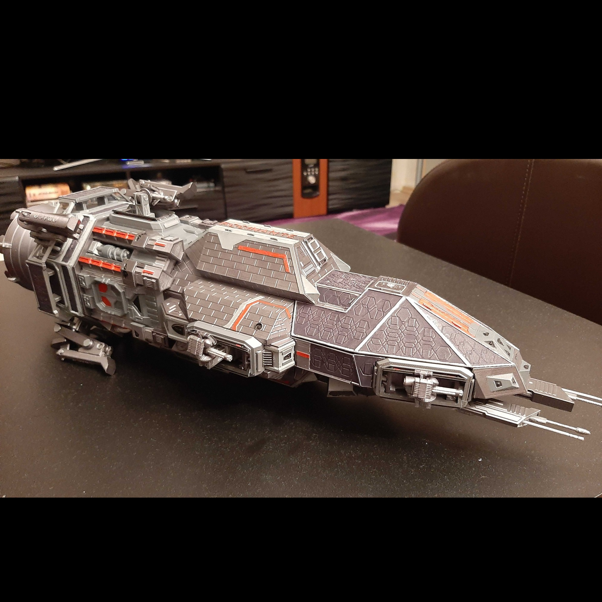 Rocinante from the Expanse preview 5