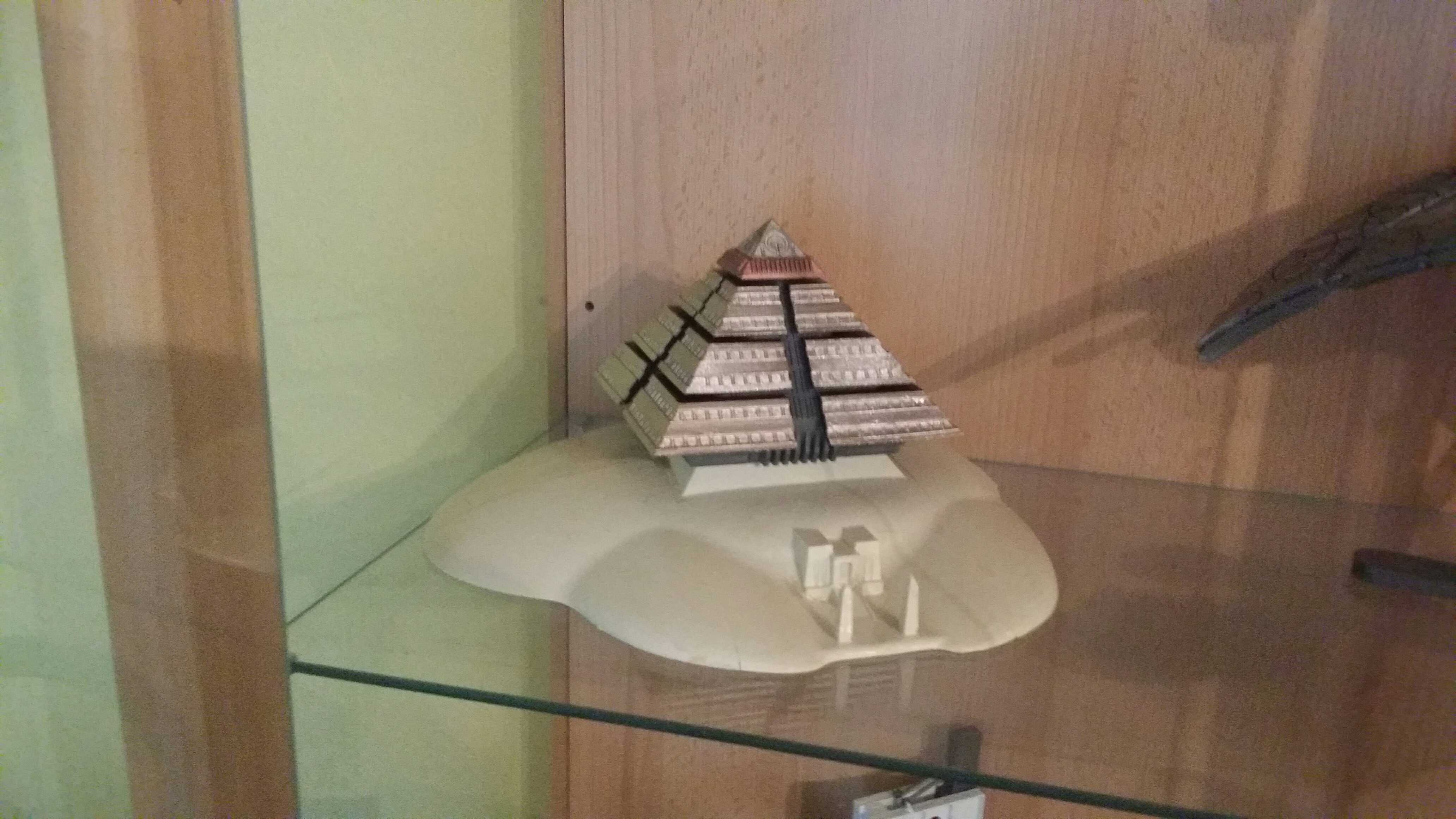 Pyramid Ship from the Star Gate preview 2
