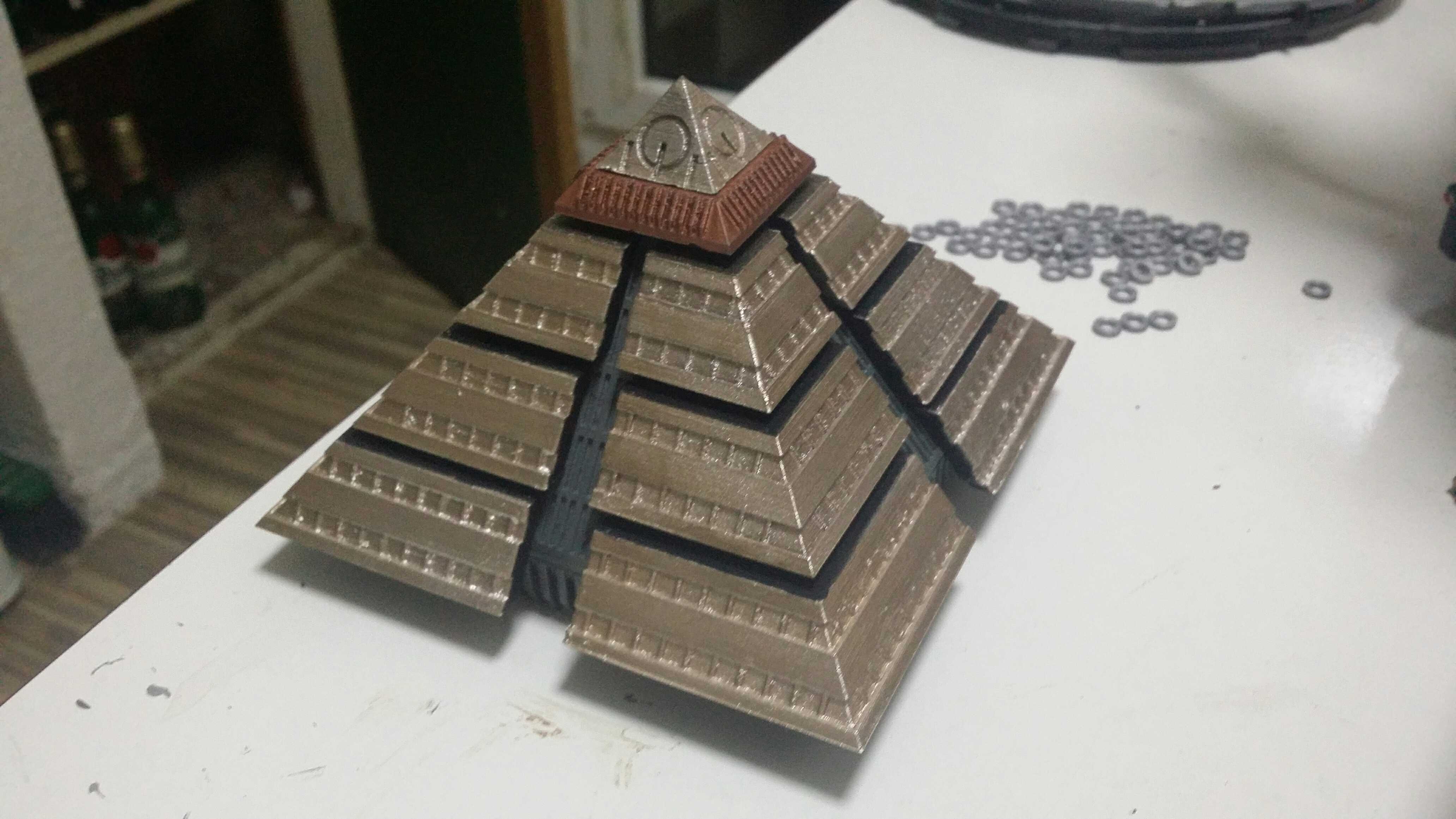 Pyramid Ship from the Star Gate preview 3