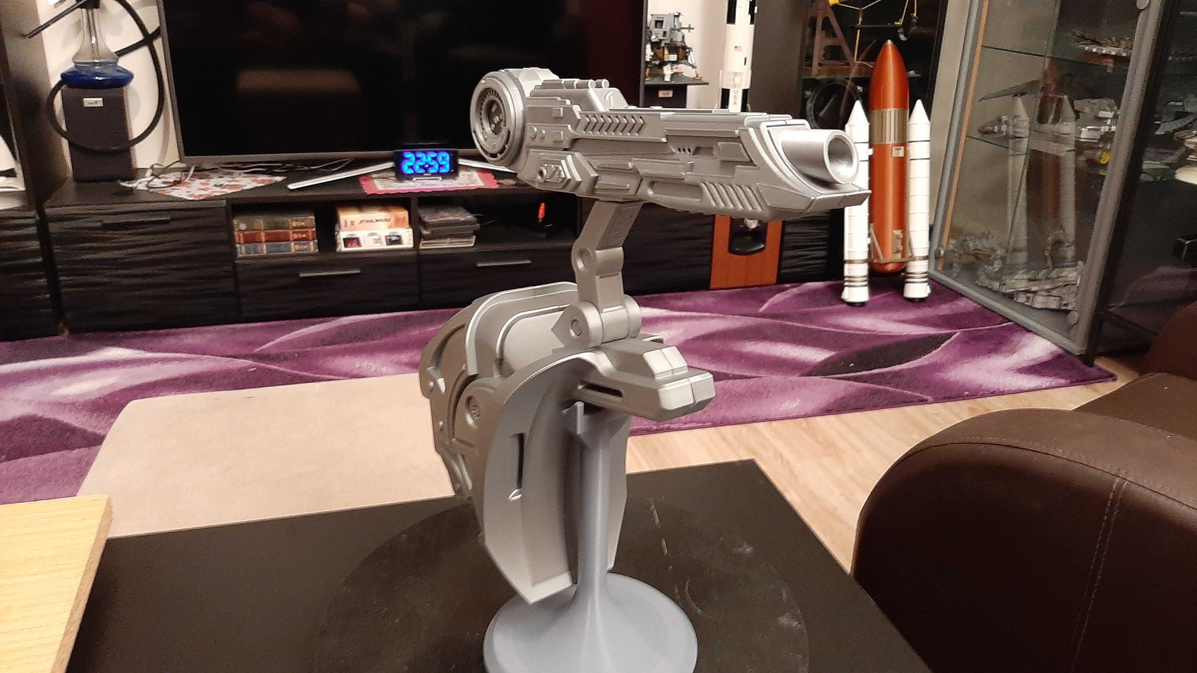 Predator Shoulder Cannon Backpack preview 2