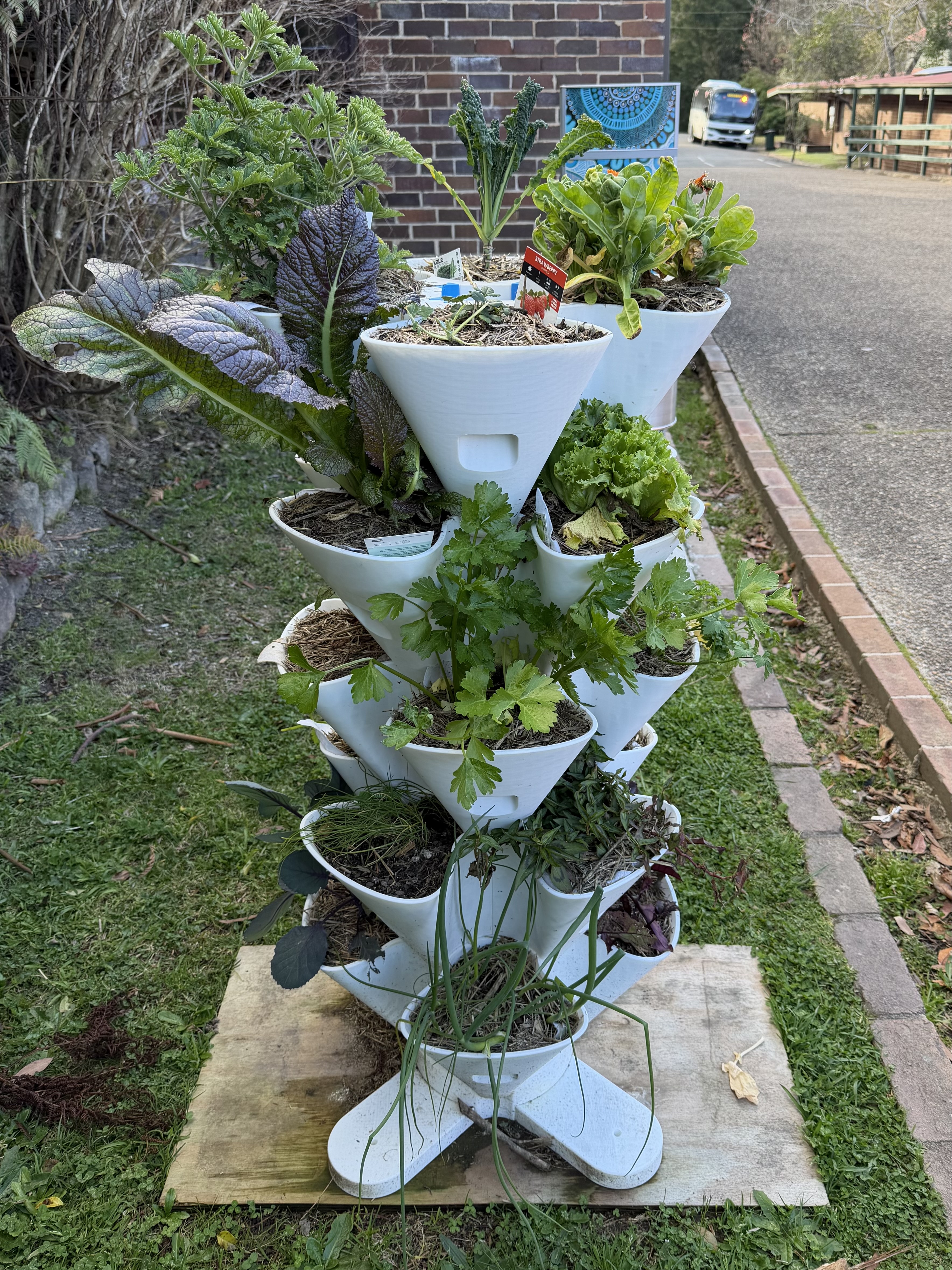 Stackable Vertical Garden Planter preview 5