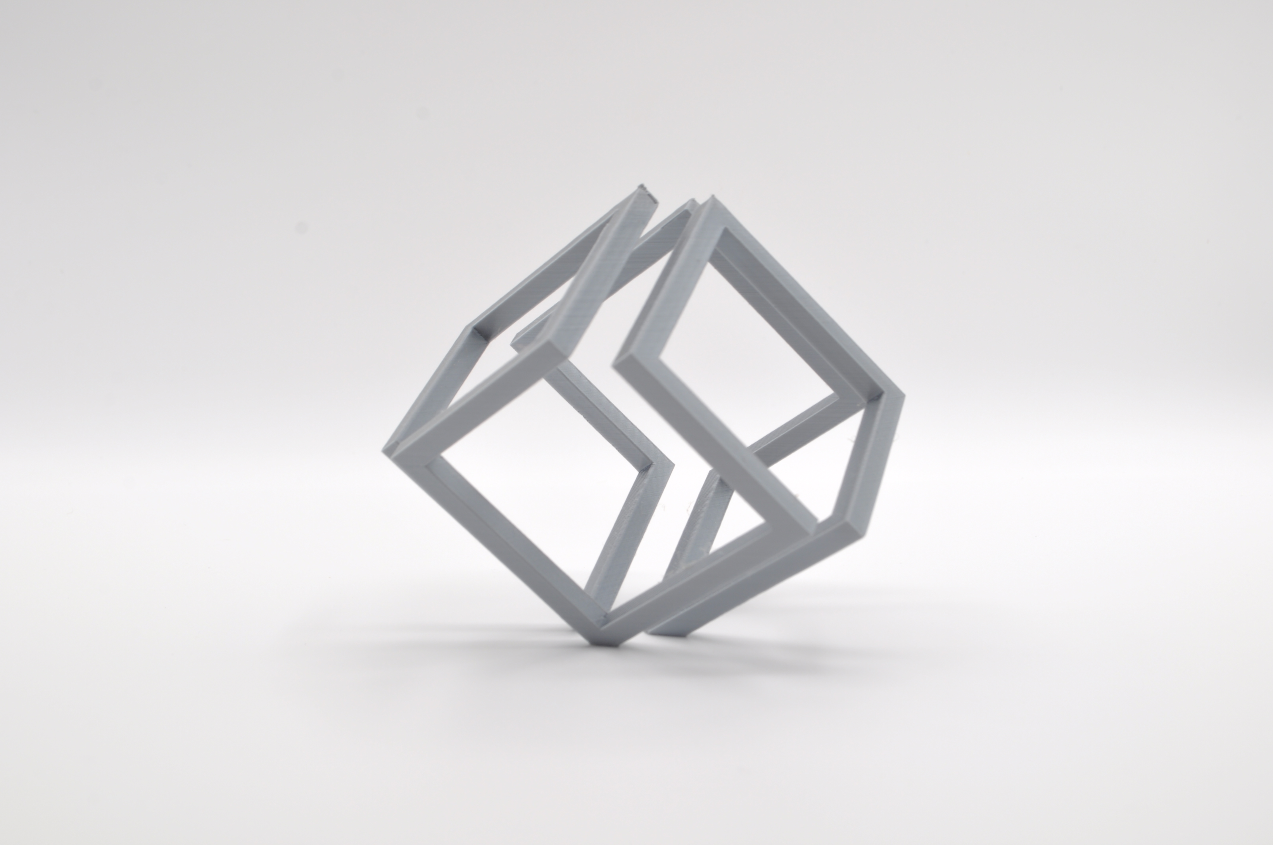 Impossible Cube with No Supports! preview 2