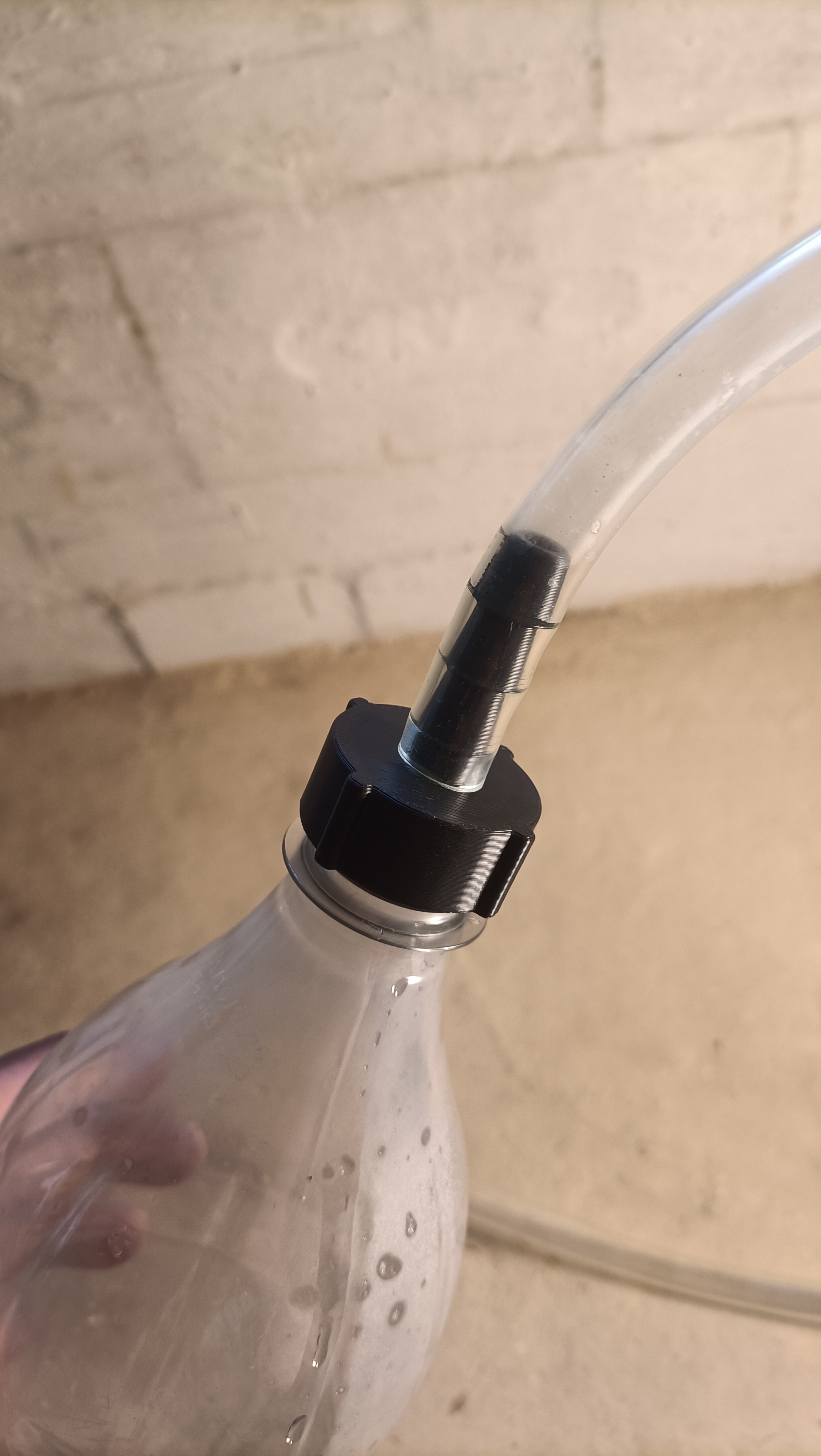 CocaCola to 10mm plastic tube adapter (CAD model included) preview