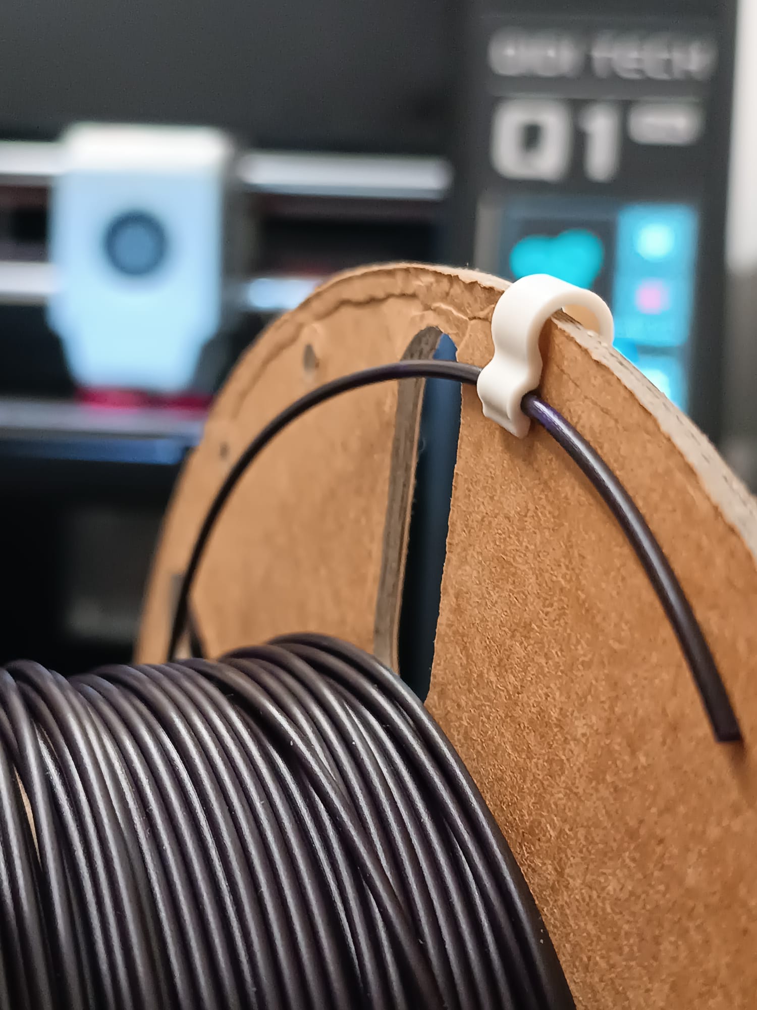 Filament Spool Clip (<0.5g, 3min. printing) preview