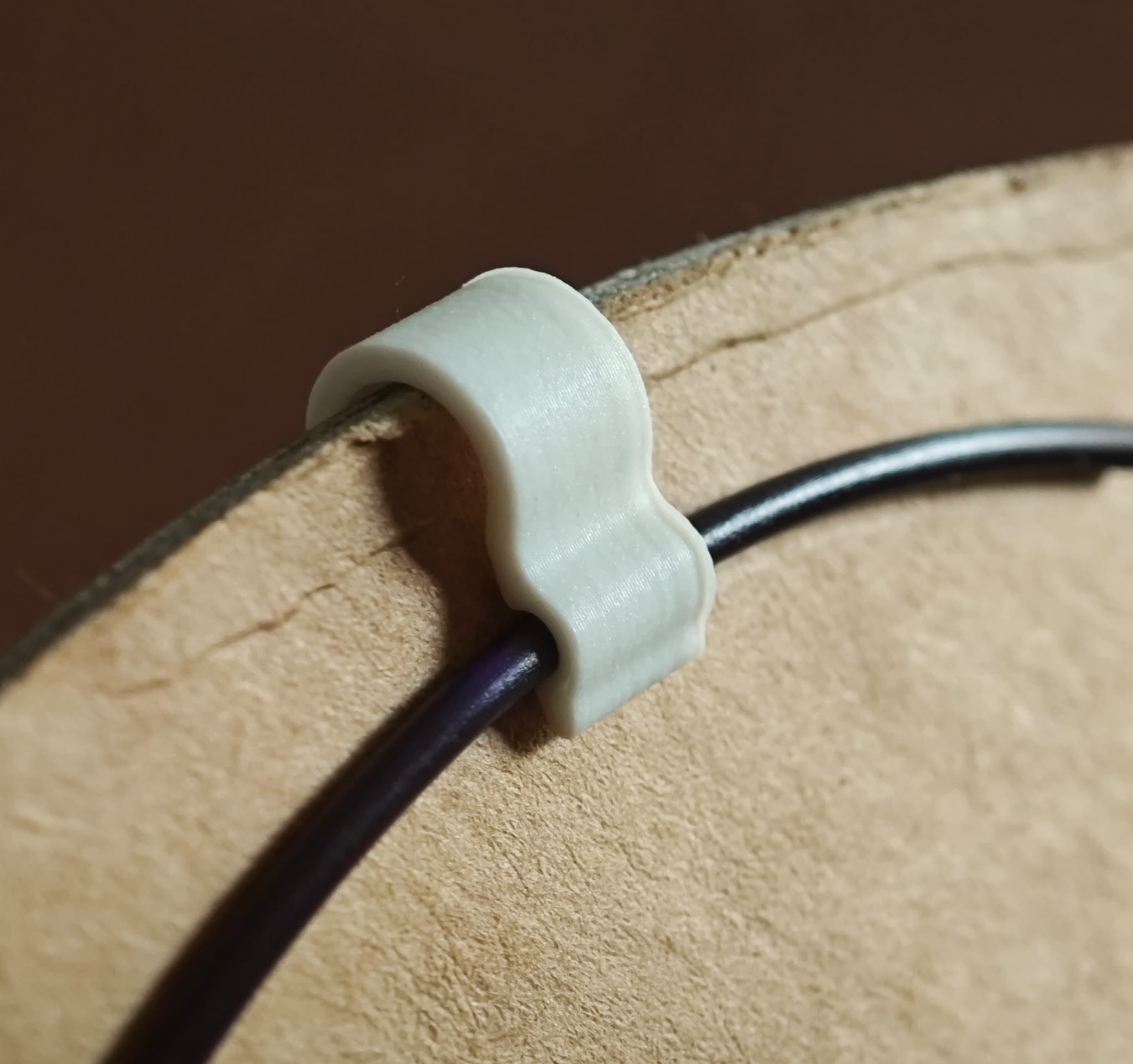 Filament Spool Clip (<0.5g, 3min. printing) preview 2