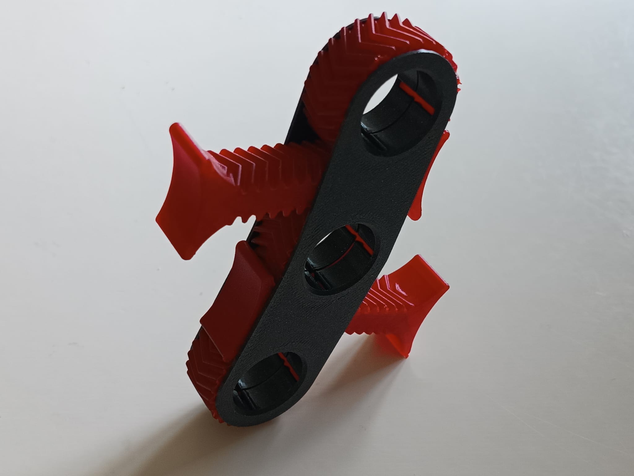 Tri-Finger Gear Clicker preview 2